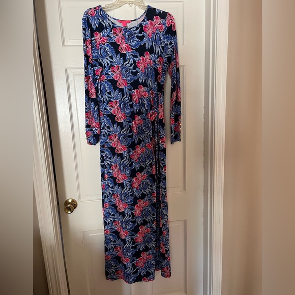Lilly Pulitzer Low Tide Navy (Blue and Pink Floral Maxi) long sleeve. - Picture 7 of 7